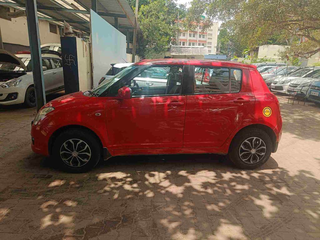 2011 Maruti Suzuki Swift VXI