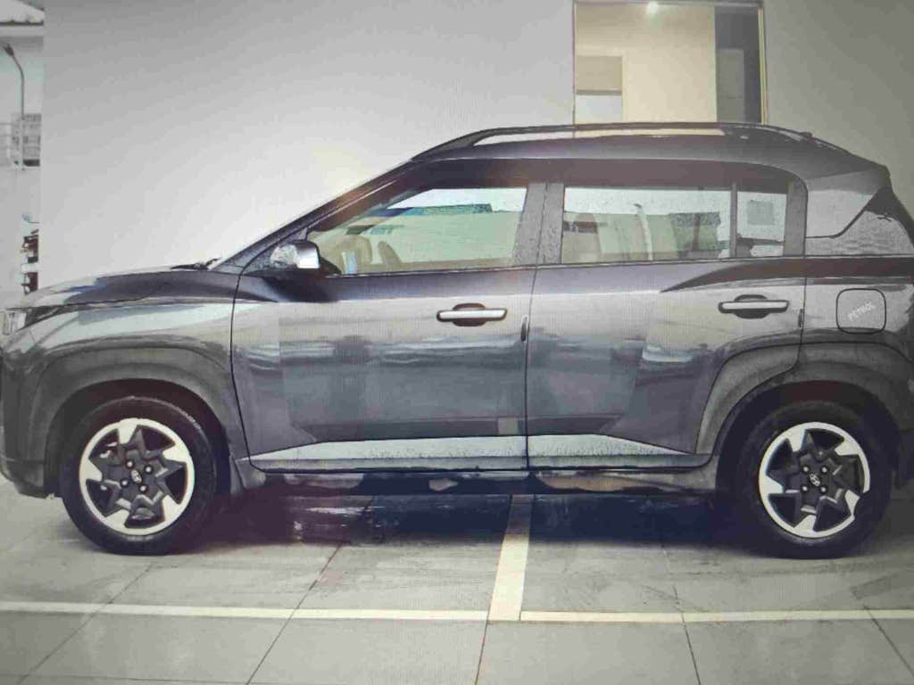 2023 Maruti Suzuki Swift VXI