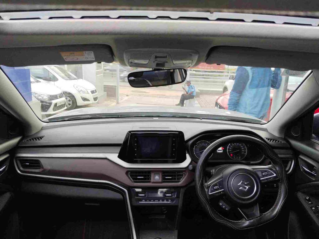 2024 Maruti Suzuki Brezza Zxi