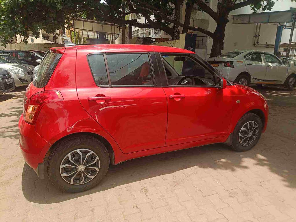 2011 Maruti Suzuki Swift VXI