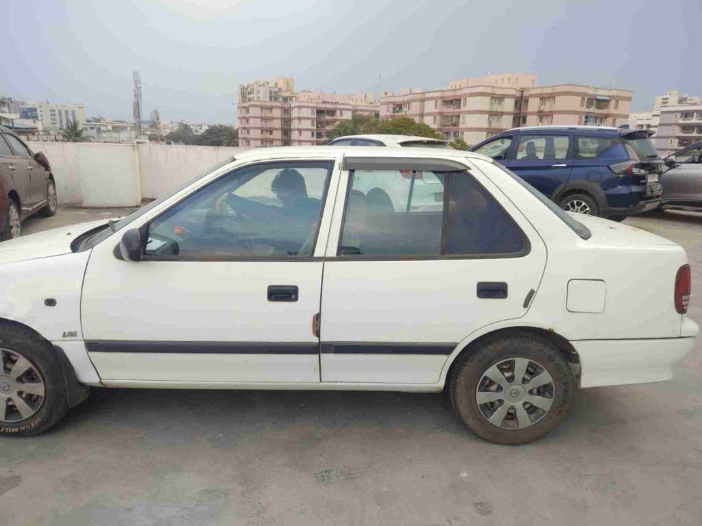 2003 Maruti Suzuki Esteem Vx