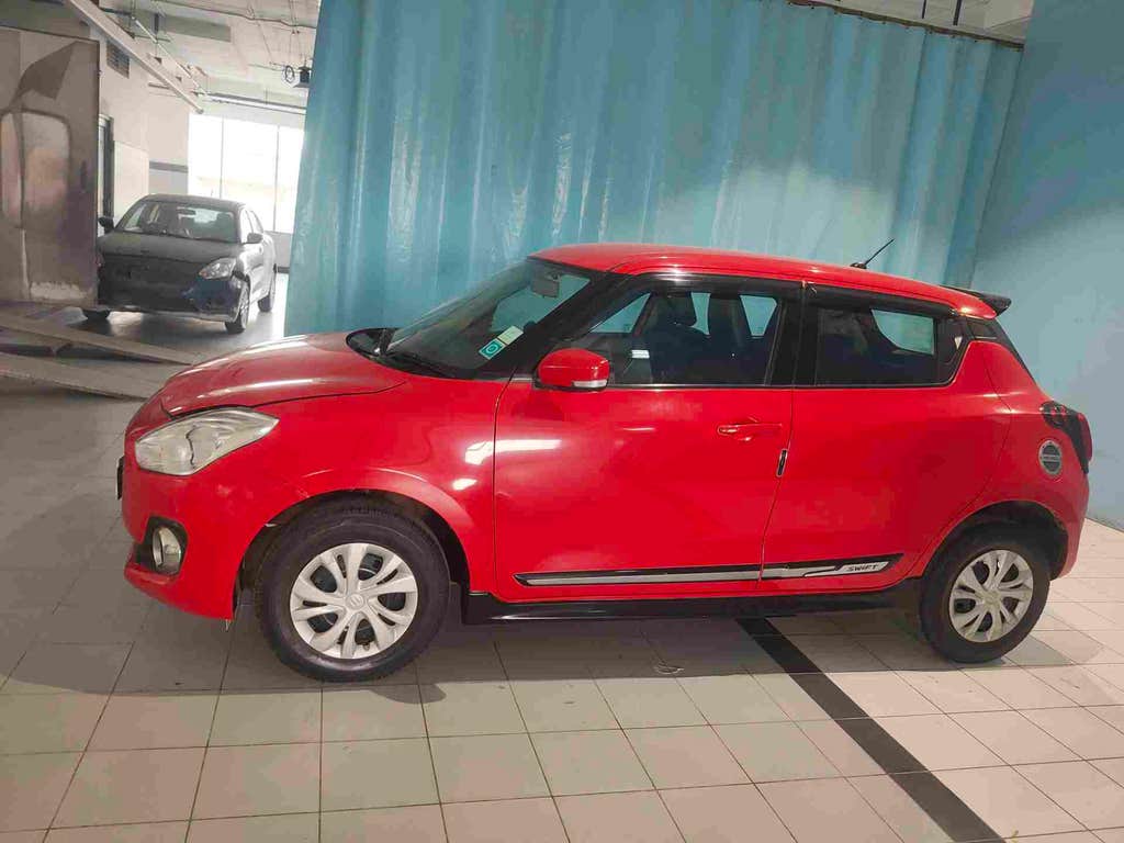 2020 Maruti Suzuki Swift Vxi Amt