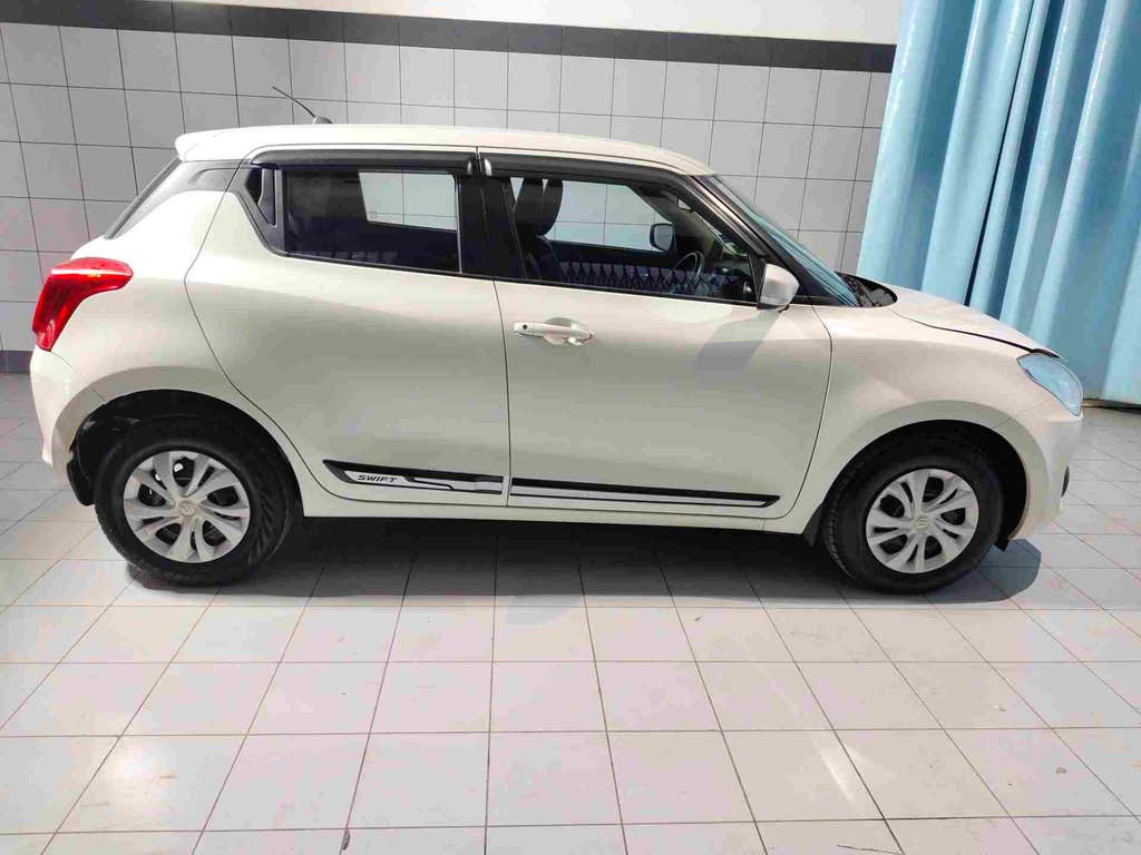 2020 Maruti Suzuki Swift VXI