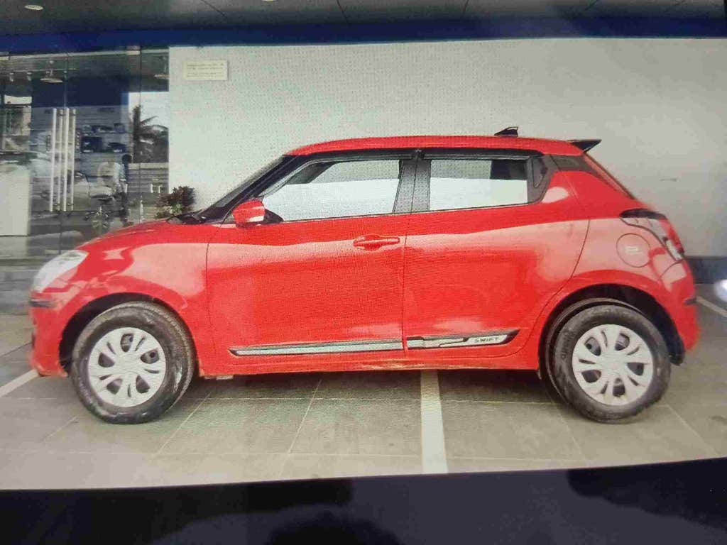 2022 Maruti Suzuki Swift VXI