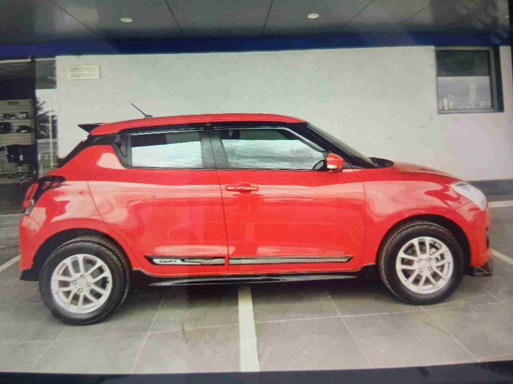 2023 Maruti Suzuki Swift Zxi