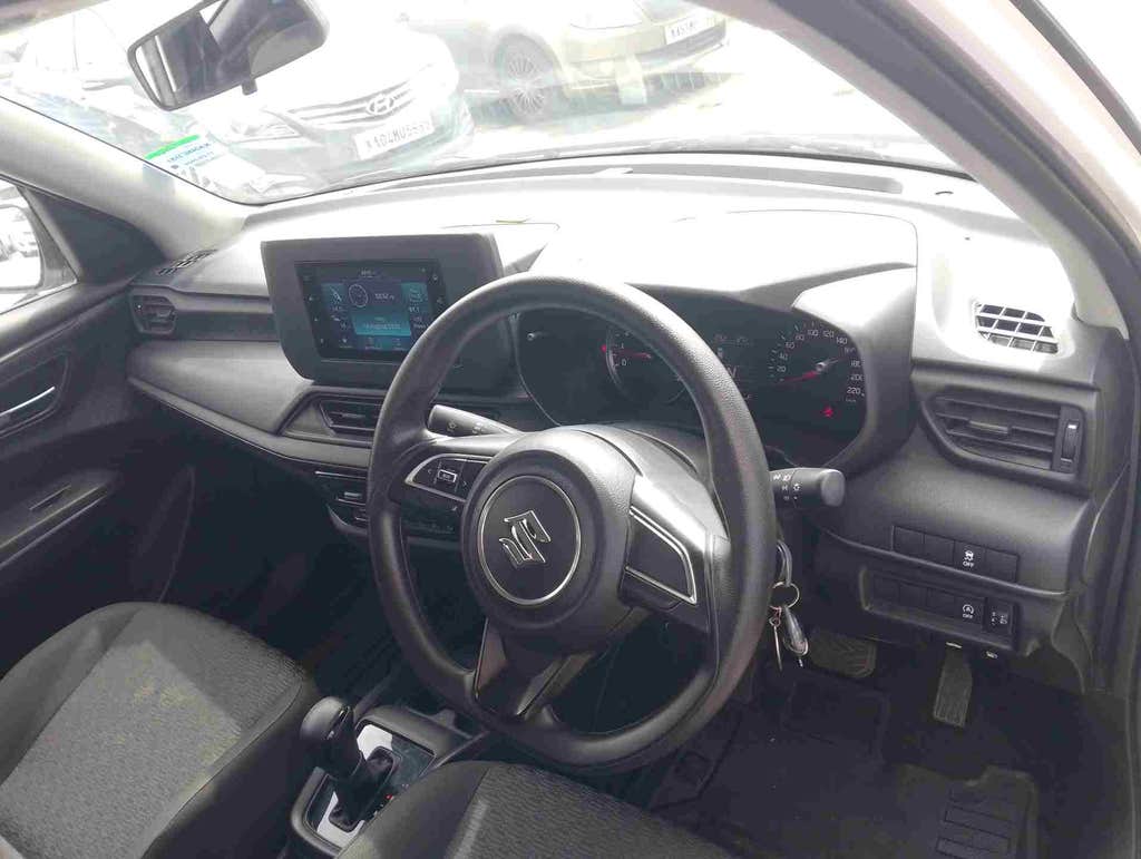 2024 Maruti Suzuki Swift VXI