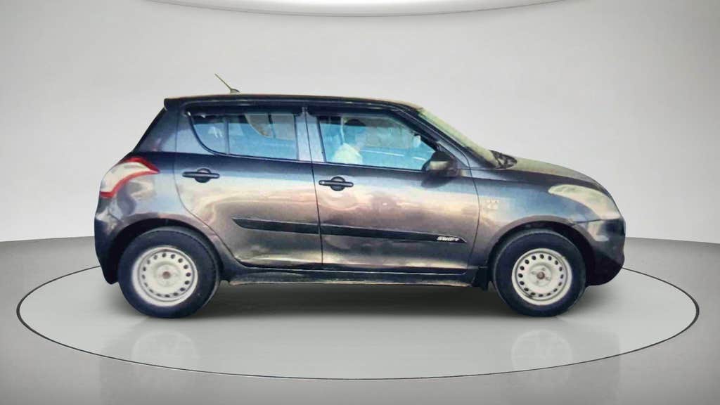 2017 Maruti Suzuki Swift LXI